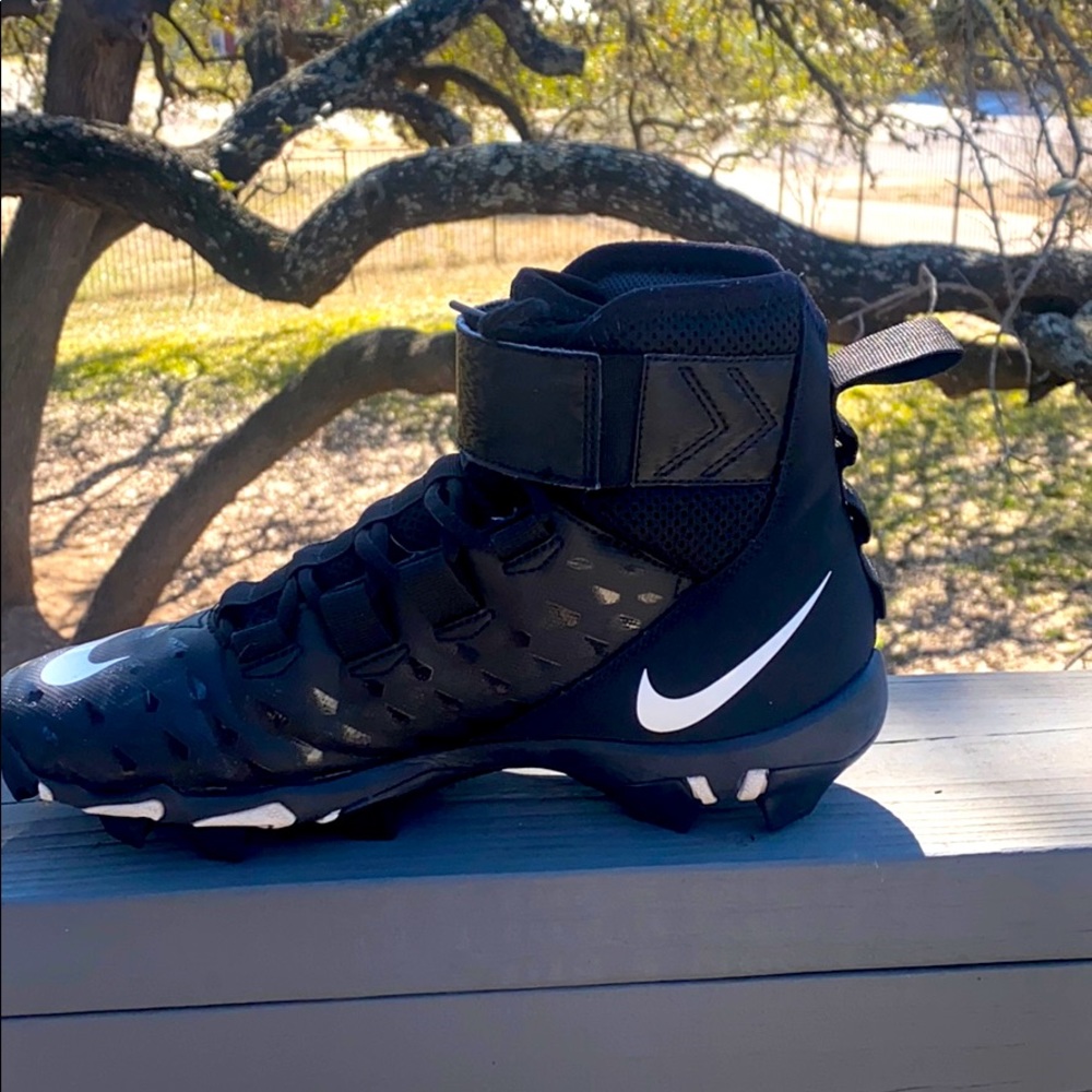 Nike Men's High top  2 Mid Football Cleats